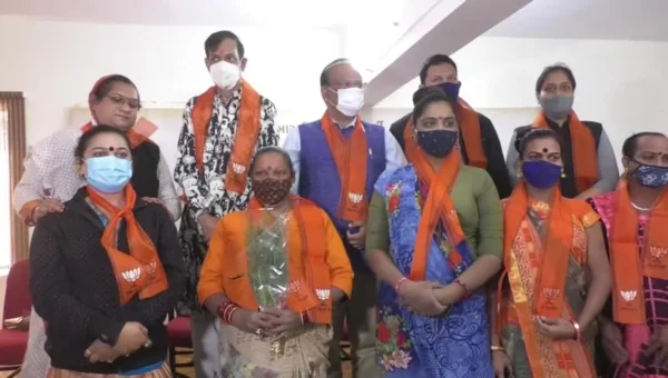Members of transgender community joined BJP in Vadodara