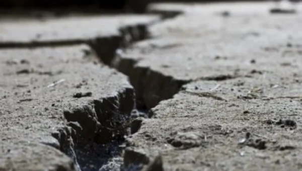 Strong earthquake shakes southern Philippines, no tsunami warning issued