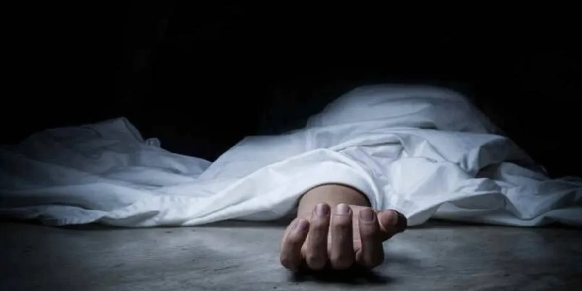 Dead body of a youth found near Khodiyarnagar area of Vadodara