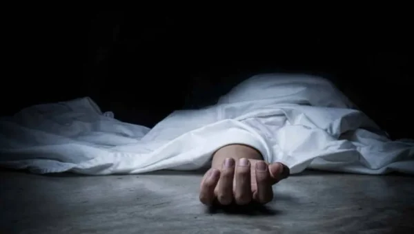 Dead body of a youth found near Khodiyarnagar area of Vadodara