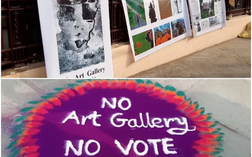 Unique protest by artists in Vadodara