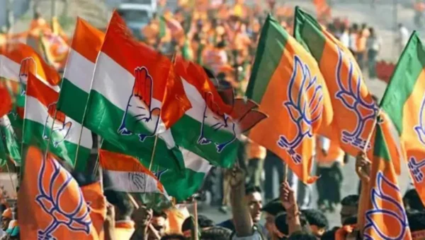 Supporters of BJP and Congress clashed in Vadodara during election rallies