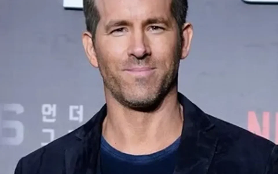 Ryan Reynolds celebrates 5th anniversary of ‘Deadpool’ with letter to fan