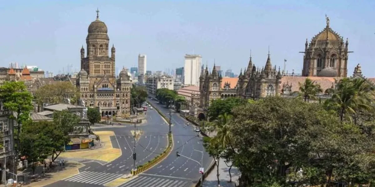 CM warns of lockdown as Maharashtra reports over 6,000 Covid cases for 2nd day