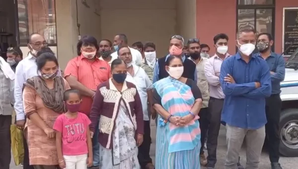 Family create ruckus after women died in Vadodara hospital after delivery