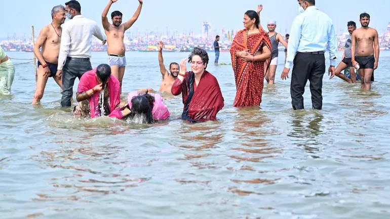 Priyanka takes holy dip at Sangam on ‘Mauni Amavasya’