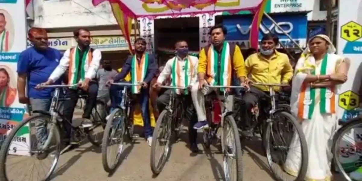 Unique election campaign by Congress candidates of Ward 6 in Vadodara