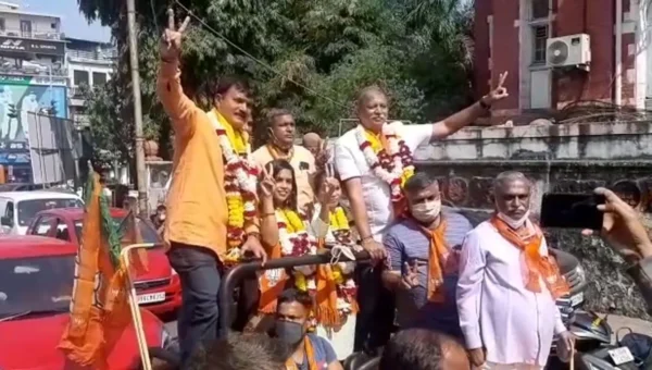 BJP candidates of ward 7 in Vadodara file nominations