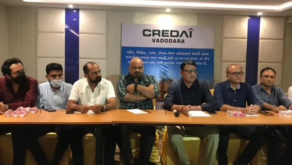 Vadodara Credai and other associations called for one day strike in protest against rising prices of construction materials