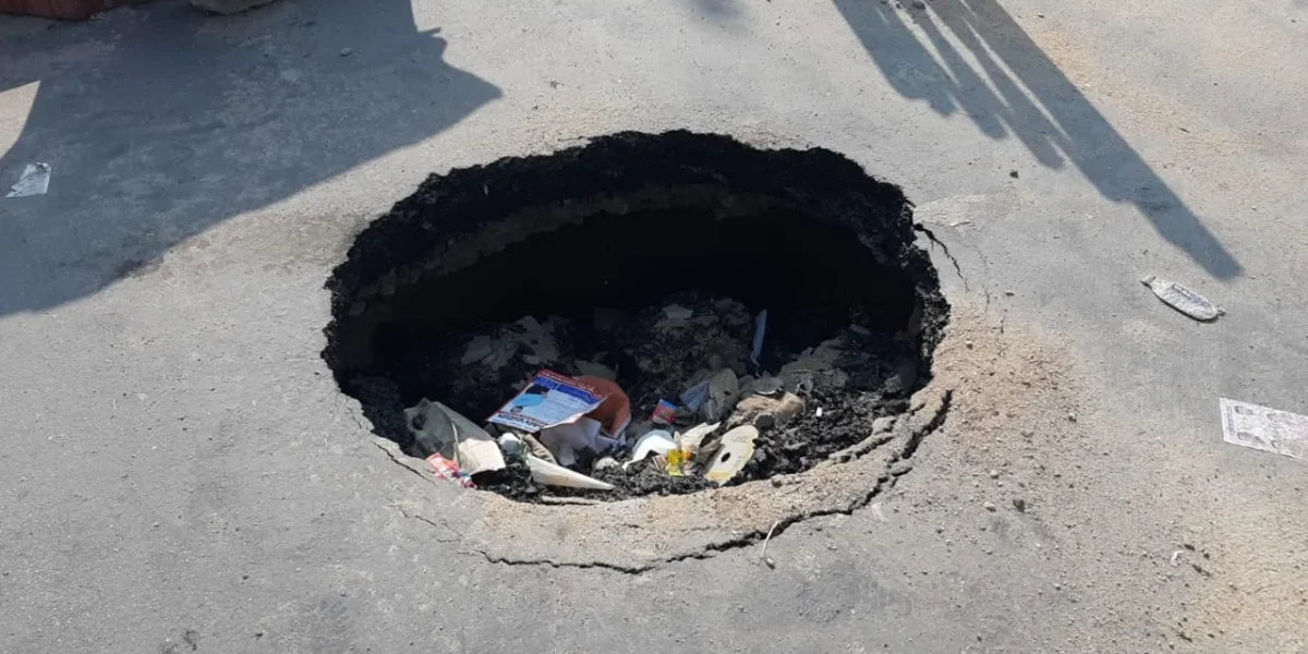 Big pit on road disrupt traffic on Waghodia road on Vadodara city