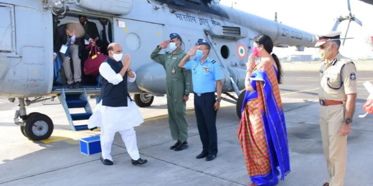 Heartfelt farewell given to the Defence Minister at Vadodara Airport of Indian Air Force