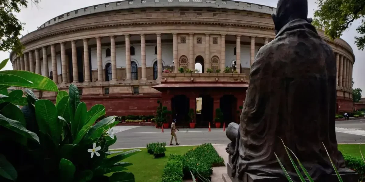 Both Houses of Parliament to resume proceedings today after a break of four days