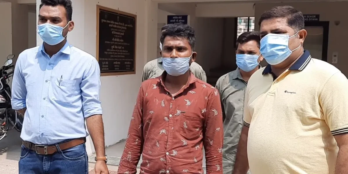 Vadodara Harni police solved the murder case happened at Khodiyarnagar area