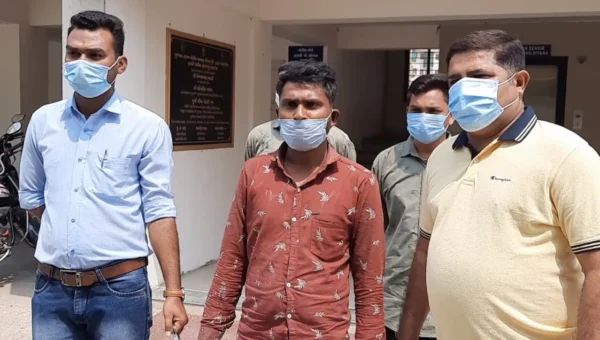 Vadodara Harni police solved the murder case happened at Khodiyarnagar area