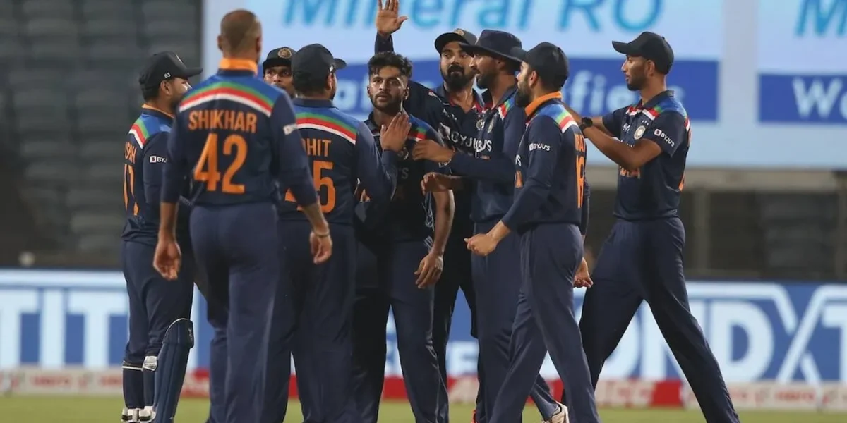 India beat England by seven runs in final ODI to clinch series 2-1