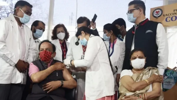 Union health minister Harsh Vardhan gets his first Covid vaccine shot in Delhi