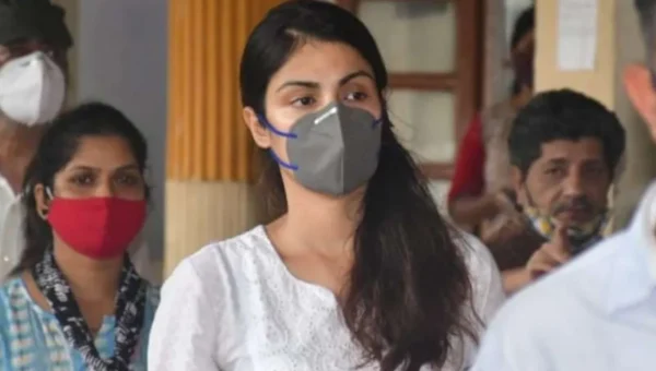 SC to hear NCB’s appeal against bail to Rhea Chakraborty today