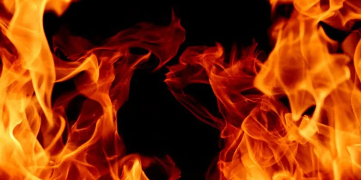 Delhi: Fire breaks out on 6th floor of ISBT Kashmere Gate, 9 fire tenders at spot