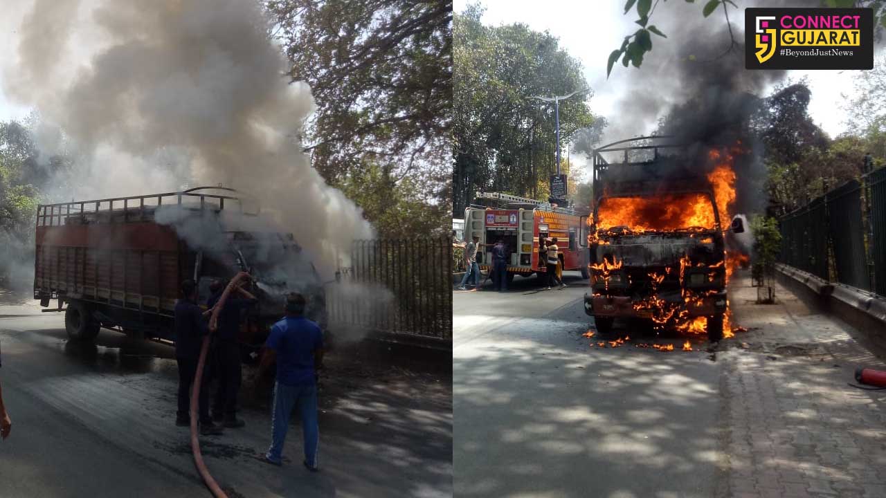 Sudden fire in tempo filled with plywood passing through Rajmahal Road in Vadodara
