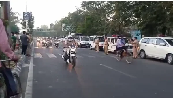 Vadodara police organise a She team cycling rally with message of Fit India and women empowerment