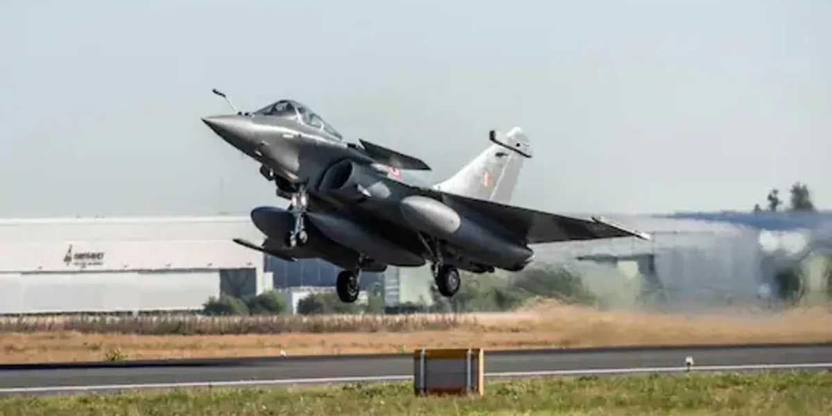 Batch of three Rafale combat aircrafts to reach Gujarat today