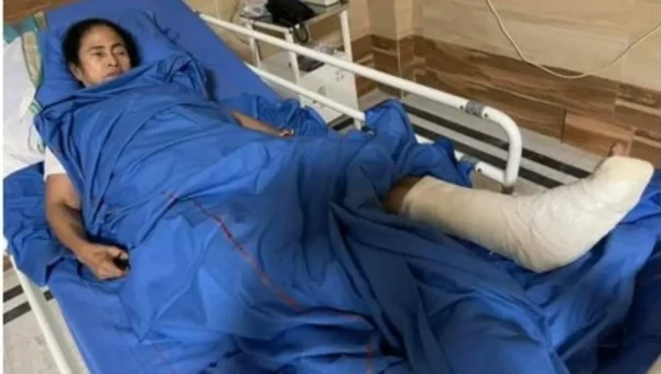 Mamata Banerjee’s injury heats up Bengal politics