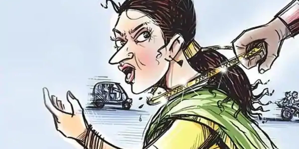 Two youths snatched a gold chain and earrings from a woman went for morning walk on Sama Savli Road