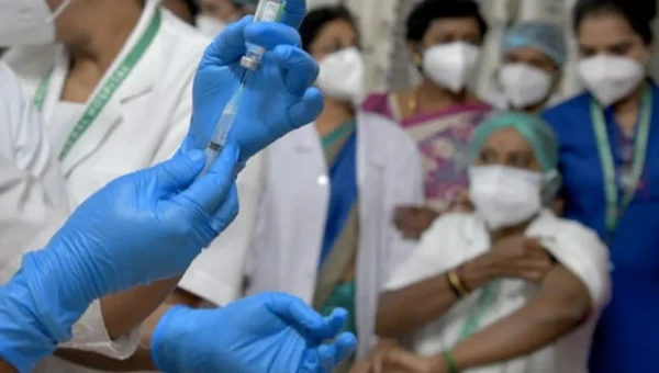 Vadodara district record feat as highest number of people get vaccinated in single day