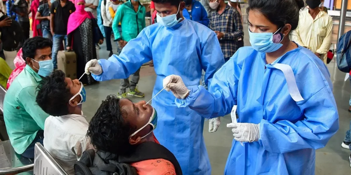 India records single-day spike of 2.17 lakh covid cases, over 1000 deaths