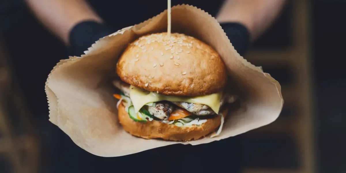Best Burger Chains that rule the hearts of foodies in Delhi