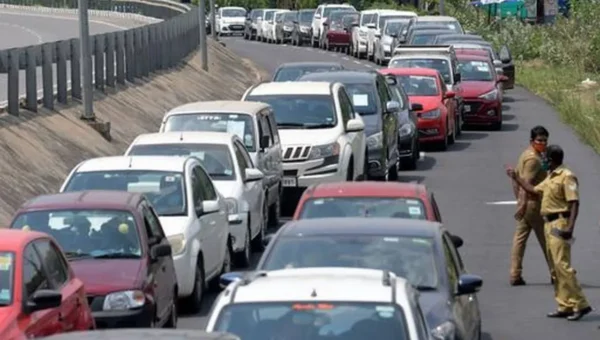 Vehicular movement being checked in Kerala amid COVID-19 restrictions