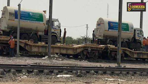 The Ro Ro service with 3 Oxygen Tankers moved from Hapa to Kalamboli carried about 44 Tonnes of LMO