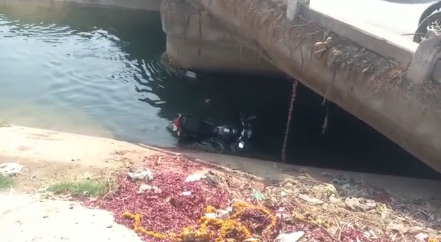 Youth went missing with his motorcycle inside the canal passing near village Sagma at Padra Road