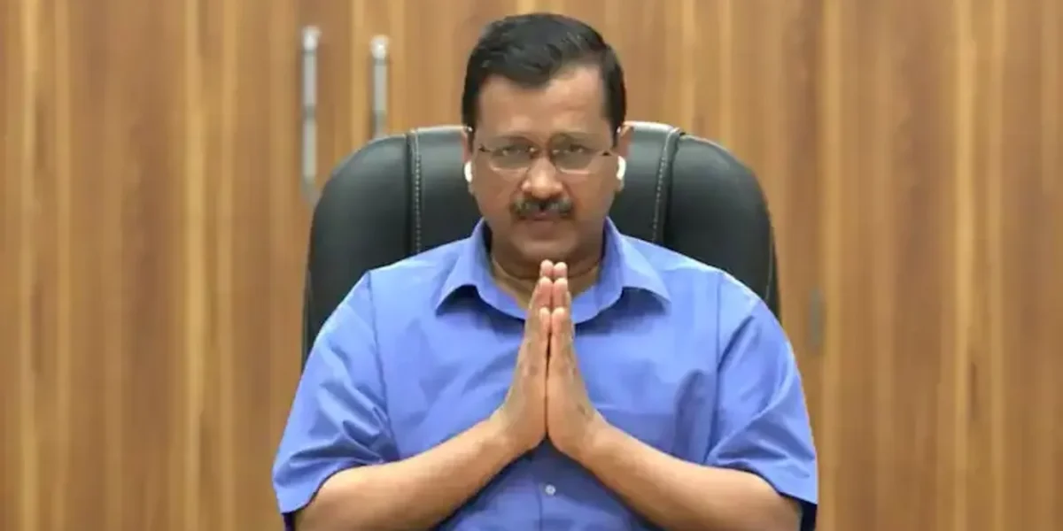 Kejriwal announces weekend curfew in Delhi