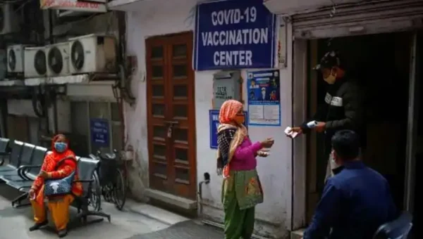 Centre allows states to buy COVID-19 vaccines directly from makers