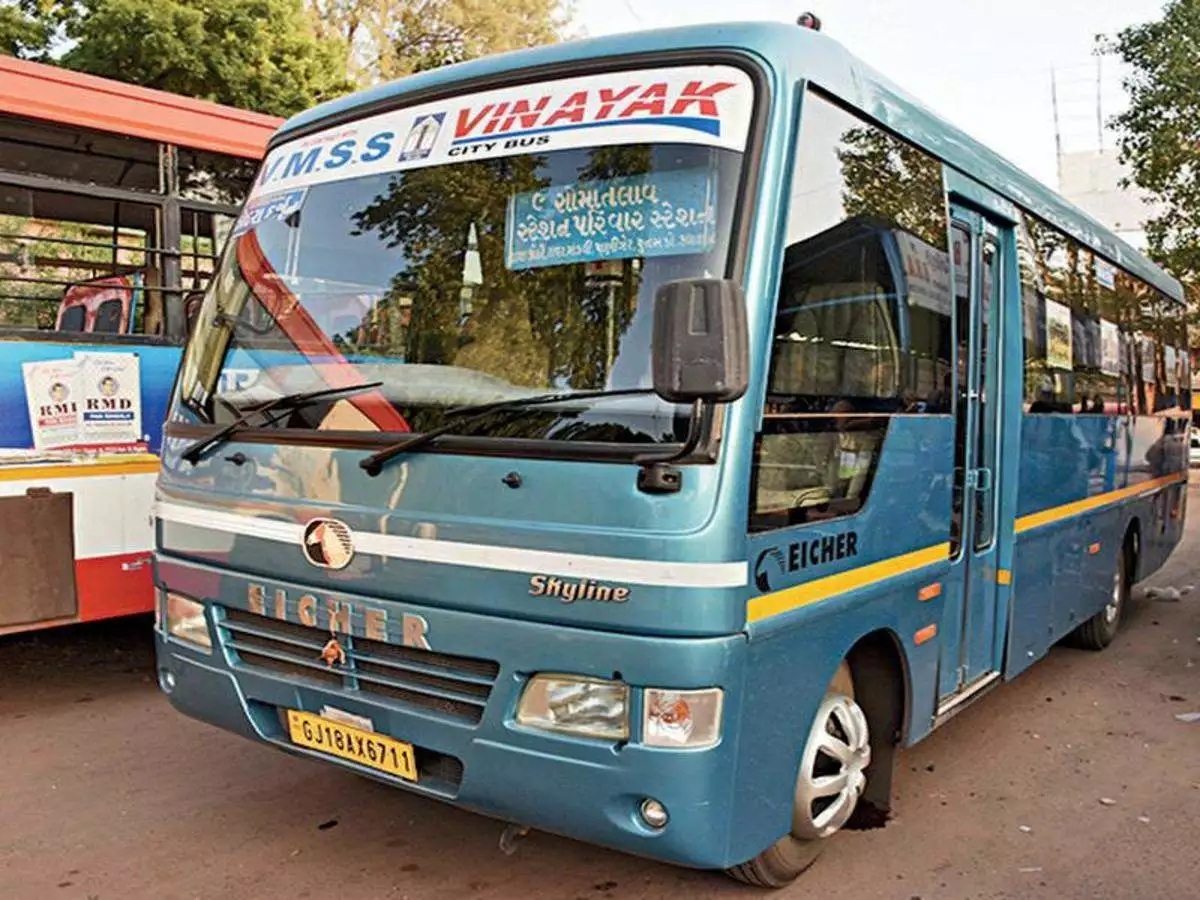 City bus passengers decrease due to rising corona cases in Vadodara