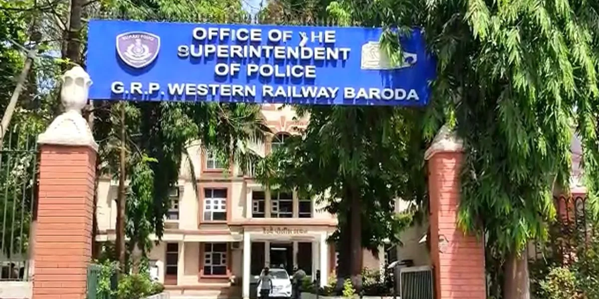 Two accused of stealing Rs 4.75 crore from Angadia firm employee nabbed from West Bengal