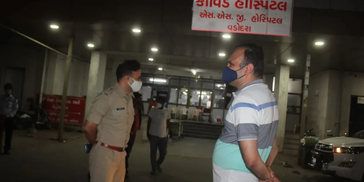 OSD Dr. Vinod Rao visited SSG Hospital to review the situation