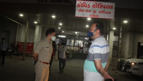 OSD Dr. Vinod Rao visited SSG Hospital to review the situation