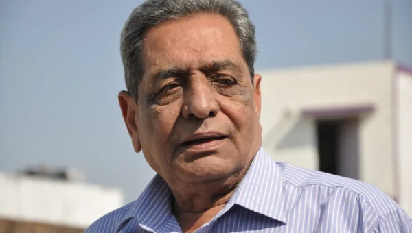 Khalil Dhantejvi died at the age of 82