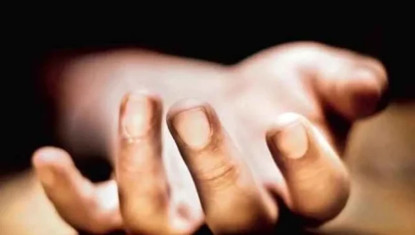 Corona positive youth commit suicide in Vadodara