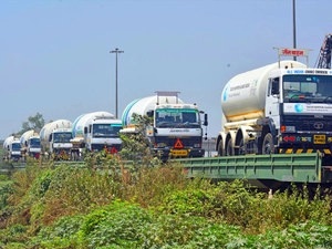 Oxygen Express carrying 70 tonnes of liquid oxygen reaches Delhi