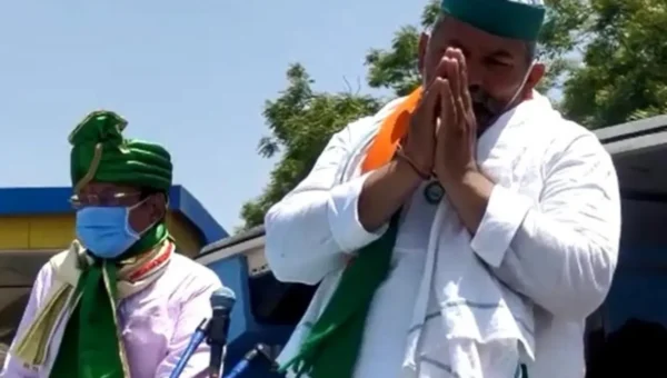 Farmer leader Rakesh Tikait arrived in Vadodara