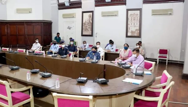 Meeting held to plan ahead for possible floods, heavy rains and cyclone in Vadodara district