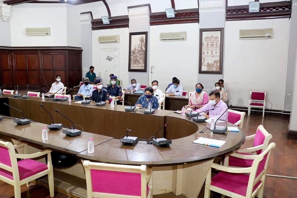 Meeting held to plan ahead for possible floods, heavy rains and cyclone in Vadodara district