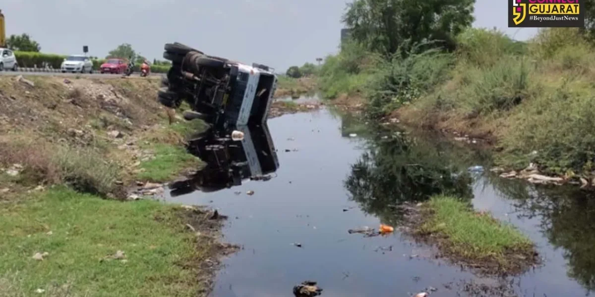 People looted crude oil from a overturned tanker near Tarsali in Vadodara