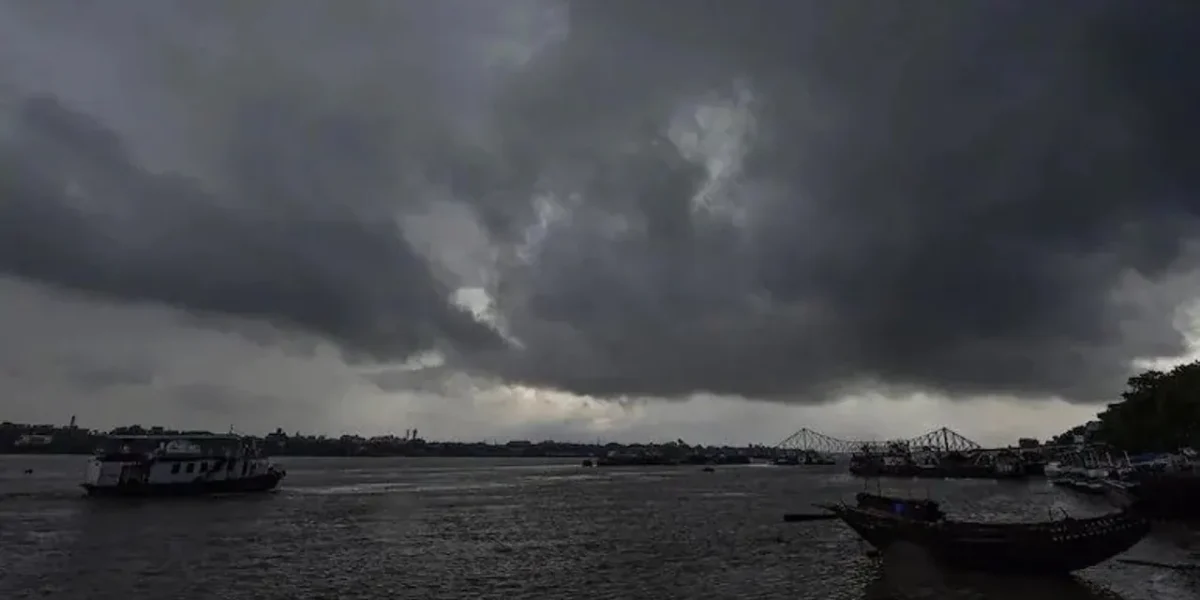 Very severe Cyclonic storm Yass likely to cross North Odisha & West Bengal coasts around noon