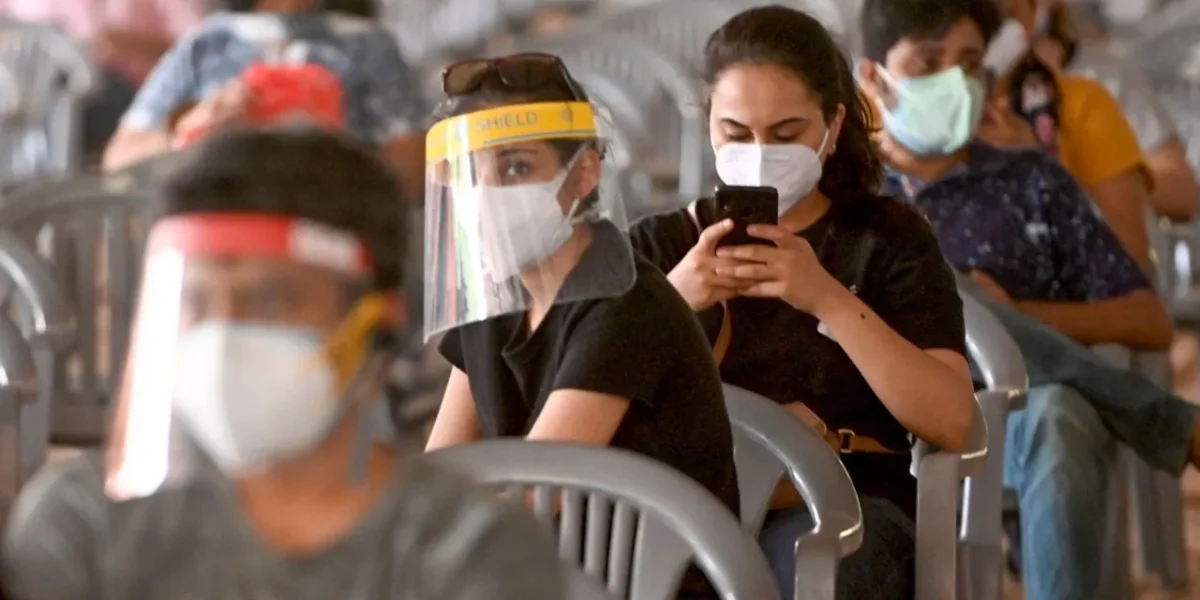 Delhi adds 19,133 new cases, 335 deaths in one day