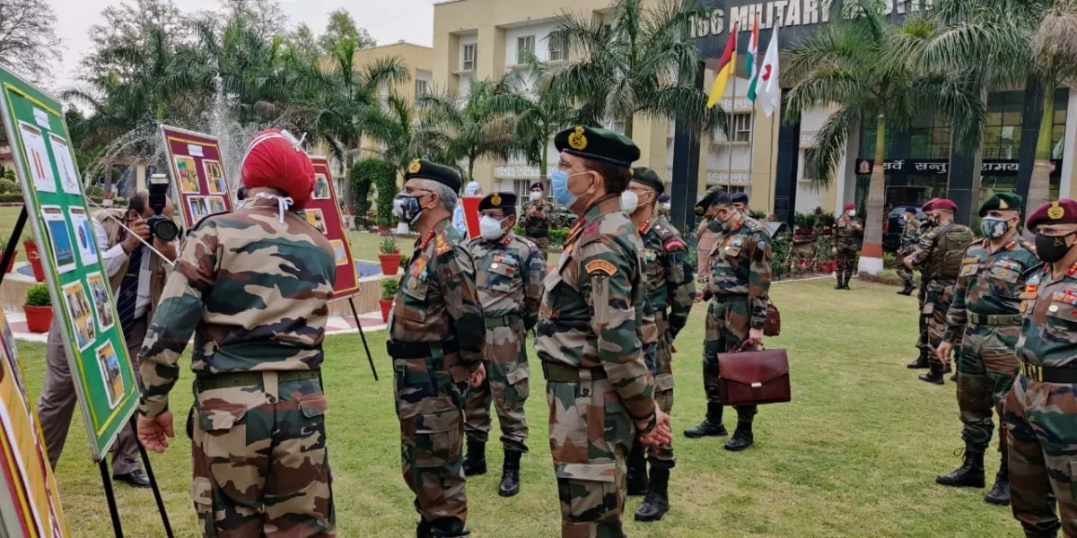 Army chief reviews security situation in Rajouri and Akhnoor