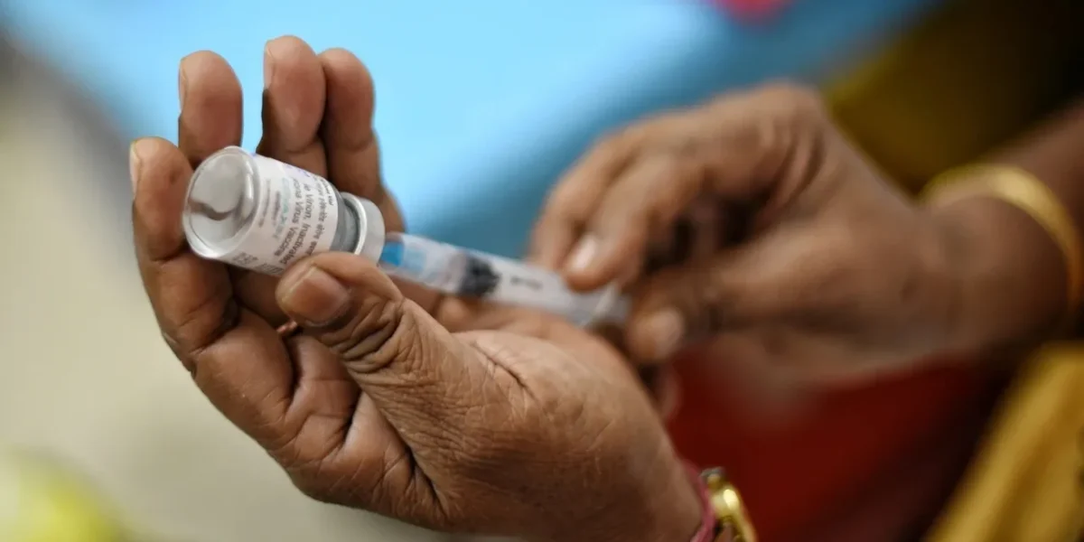 India becomes 2nd country after US to administer over 20 crore doses of COVID-19 vaccine